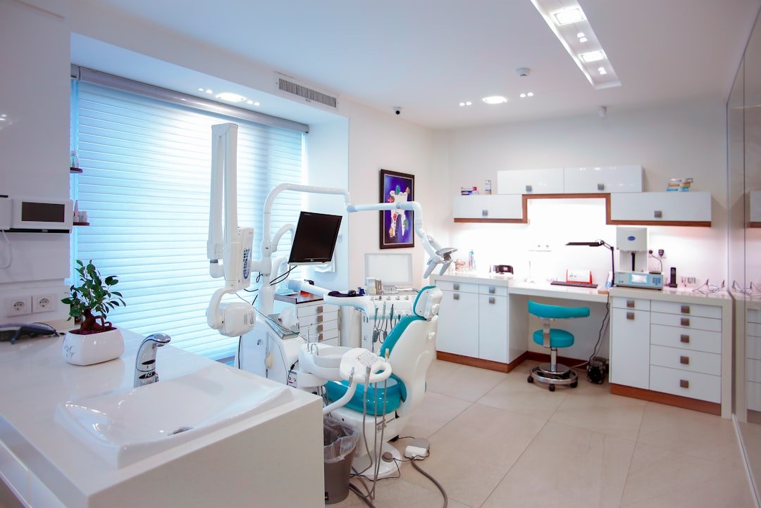 Bright modern dental treatment room used in the HC-01 website concept